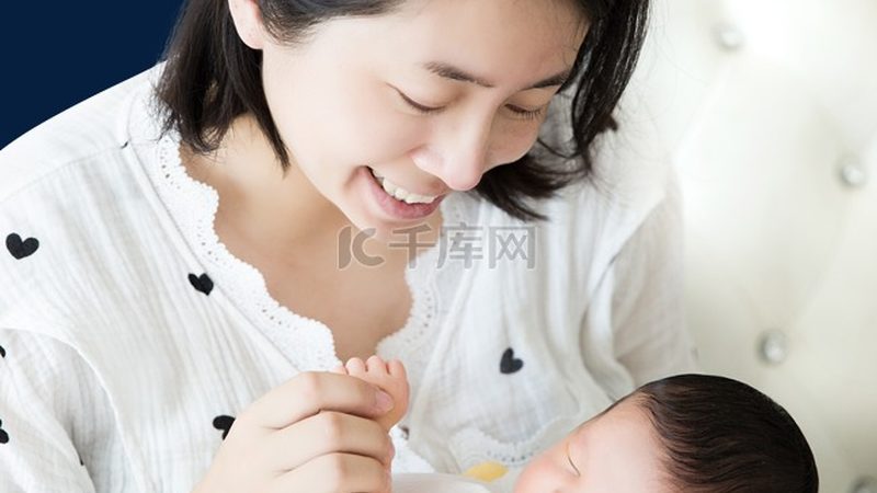 满月发汗与汗蒸：新手爸妈必知的区别